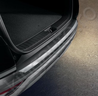 Rear bumper trim line, brushed aluminium optic